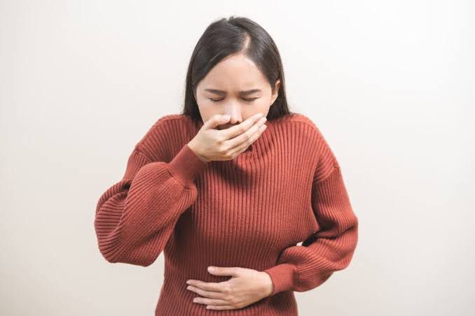 Mual Setelah Makan Makanan Berlemak - Penyebab, Cara Mengatasi, Dan Harus Ke Dokter Apa?